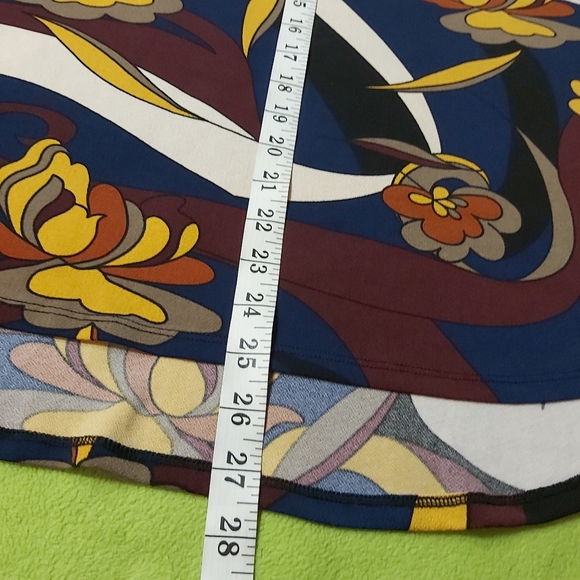 Jules & Leopold Sleeveless Floral Swirls in Large - Picture 5 of 6